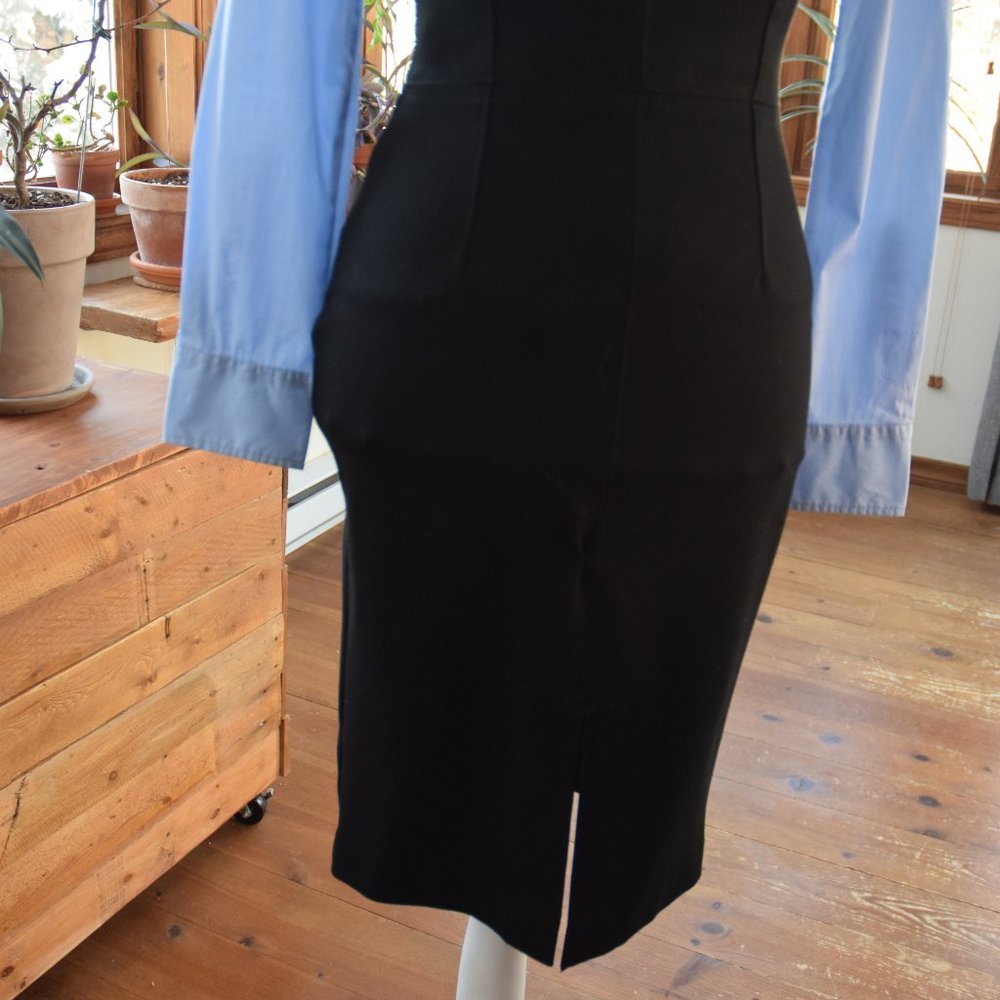 Pencil skirt with front slit